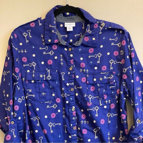 Jaclyn Smith XL long sleeve button down blouse business casual key fleur de lis - Picture 2 of 7